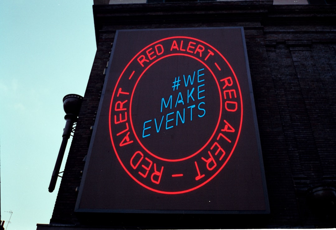 red-and-black-unks-coffee-shop-signage-do2qb-g4g3q